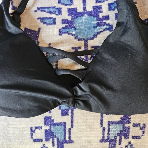 NWT Black 2 Piece Bikini Size L Sandy Beach Swimwear Vacation Travel Pool - Picture 5 of 10